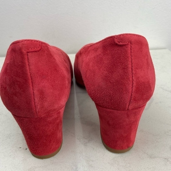 Eric Michael Abby Block Heel Suede Heels - Picture 9 of 12